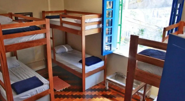Hostel Maresias do Leme, Забронировать Отель Недорогие отели Рио-де-Жанейро, рядом с Пляж Леме, недорого
