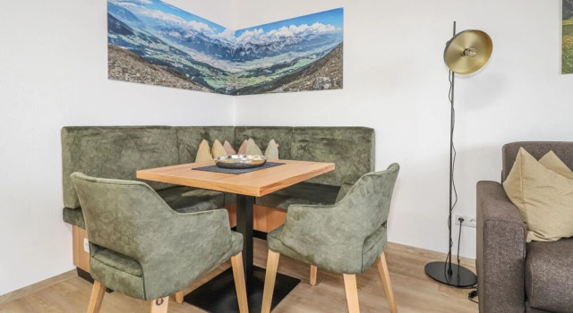 Beautiful Apartment in Innsbruck With Wifi and 1 Bedrooms, Prenota Appartamento Rum 