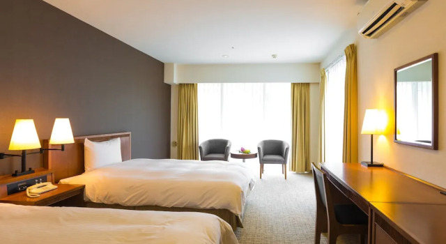 Номер Standard с балконом и с видом на внутренний двор EM Wellness Kurashinohakko Lifestyle Resort