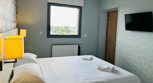 Четырёхместный номер Comfort The Originals Access, Hôtel les Iris, Berck-sur-Mer