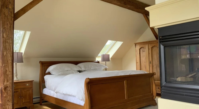 Номер Deluxe Four Columns Inn