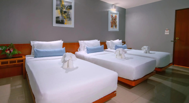 Трёхместный номер Superior Villa Cha-Cha Khaosan Rambuttri