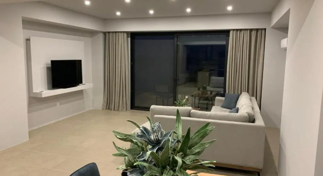 Central Urban Luxury Sea View Apt Since 2009, Забронировать Отель Отели East Crete с парковкой, Парковка