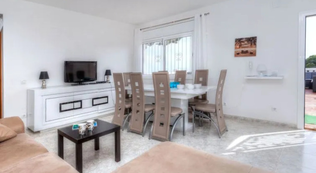 Holiday Home Mercury, Varaa Lomakoti Hotellit Costa Brava uima-altaalla, Uima-allas