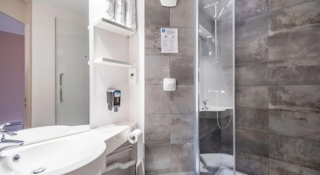 Четырёхместный семейный номер Standard The Originals City, Hôtel Limoges Sud Feytiat