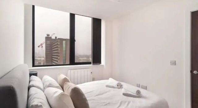 Апартаменты Standard Snug 1BR Apt 4KTV Free Parking