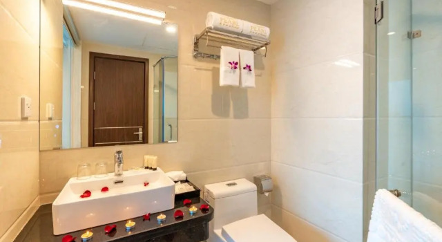 Двухместный номер Deluxe Pearl Hotel Tuan Chau - Ha Long