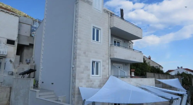 Dubrovnik Icy Guest House, Забронировать Отель Отели Дубровника с парковкой, рядом с Ворота пирса, Парковка