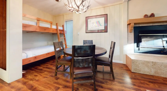 Summit #49 1 Bedroom Condo, Varaa Huoneisto Mammoth Lakes Mammoth