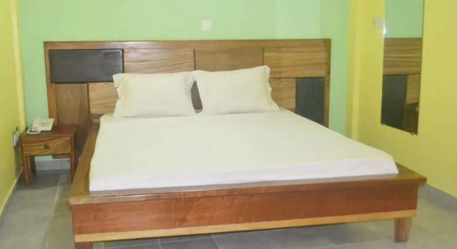 Hotel La Negresse, Boek Hotel Douala Wouri