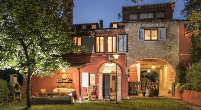 Belvilla by OYO Casa Oro, Rezervovat Vila Fabriano 