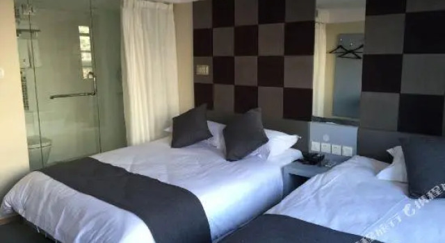 Z Hotel (Shanghai Guangdong Road The Bund)