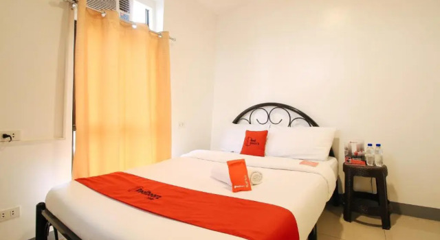 RedDoorz Plus @ Jardin Suites Guadalupe Nuevo, Reserva ahora Hotel Makati City 