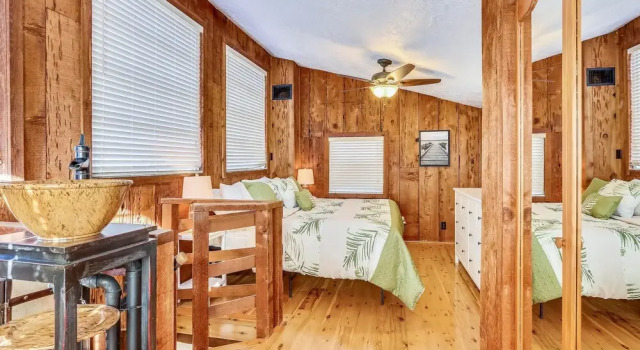Bernadette's Beach House - NEW Listing! Home on Sunset Beach/large Rooftop Deck!, Prenota Hotel Sunset Beach Florida