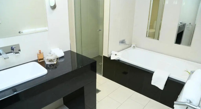 Люкс Executive Springfield Lakes Boutique Hotel