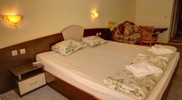 Family Hotel Bodurov, Забронировать Отель Китен Район Приморско