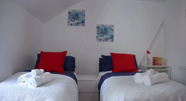 Lovely Large London Apartment, Near Stratford, Varaa Huoneisto Asunnot kohteessa Merseyside, Huoneisto