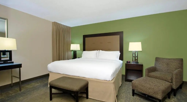 Люкс Holiday Inn Metairie New Orleans by IHG
