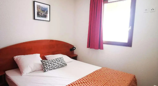 Appartement La Mongie, 3 pièces, 7 personnes - FR-1-404-278, Забронировать Апартаменты/квартира Отели Tourmalet Ski Resort с парковкой, Парковка