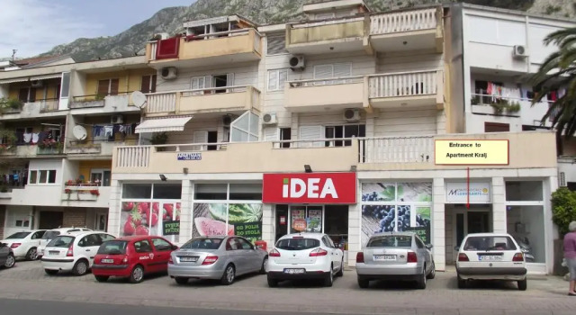 Apartment Kralj, Book Lejlighed Hoteller i Kotor Riviera med parkering, Parkering