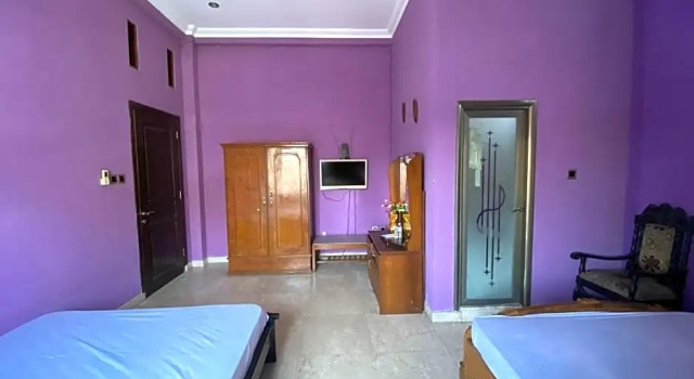 KoolKost Syariah near Plaza Marina (Minimum Stay 6 Nights), Prenota Hotel Wonocolo East Java