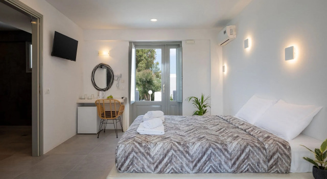 Двухместный номер Superior Accessible Sea View Bay Hotel Santorini