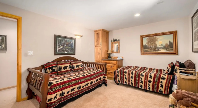 Bear-a-dise -- Ev #3432 4 Bedroom Home by RedAwning