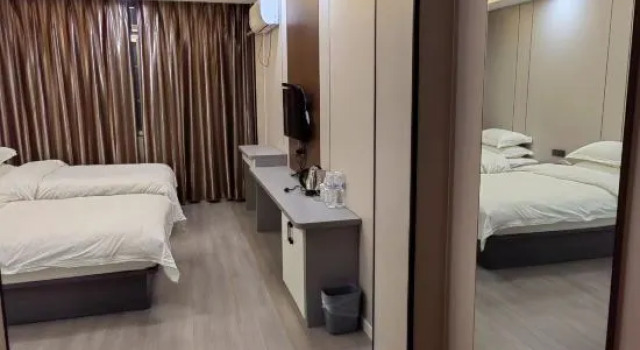 Люкс Luliang Harmony Hotel