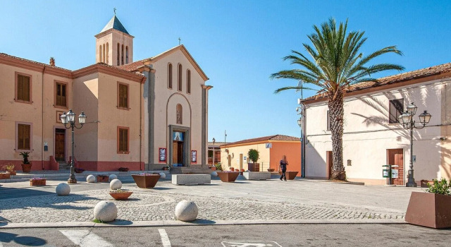 Awesome Home in San Teodoro With Outdoor Swimming Pool and 3 Bedrooms, Book Hotel San Teodoro Sardinia