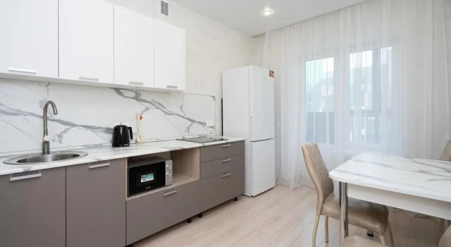 Apartments on Portovaya street 37B building 2, Prenota Appartamento Hotel a Tatarstan con parcheggio, Parcheggio