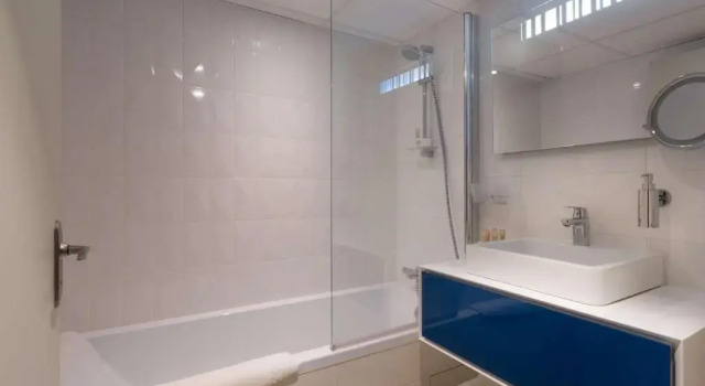 Номер Comfort Hôtel Le Rive Droite & SPA
