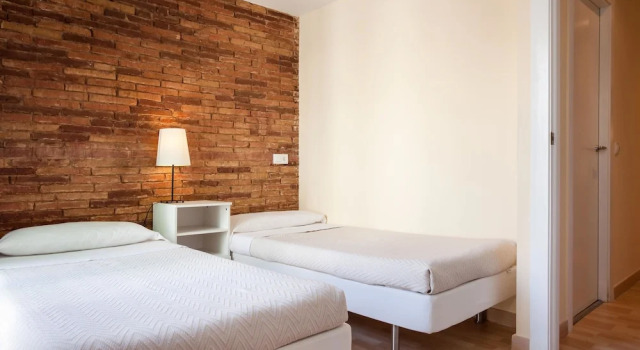 ClassBedroom Gothic Ramblas Apartments, Забронировать Апартаменты/квартира Старый город Барселона, рядом с Приход Св. Августина