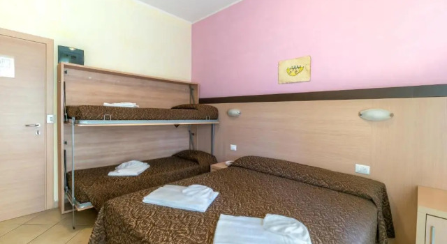 Четырёхместный номер Hotel Rubens