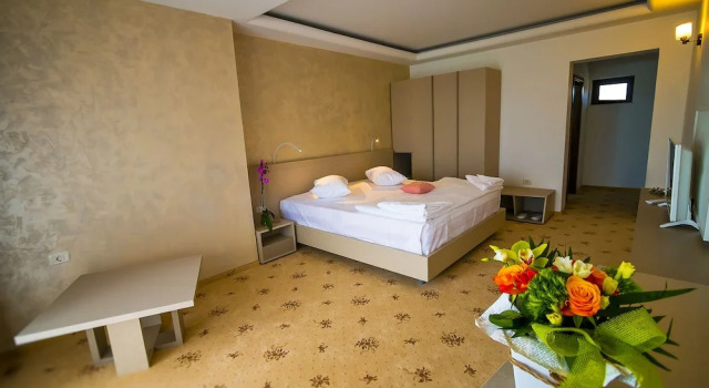 Popasul Pescarilor, Book Hotel Olimp Constanta
