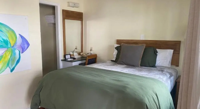 Monte Bianco Inn, Забронировать Отель Маунт-Шаста штат Калифорния, рядом с Mercy Medical Center Mt. Shasta