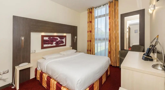 Номер Superior Hostellerie Saint Vincent Beauvais Aeroport
