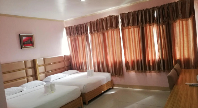 Meaco Royal Hotel-Legazpi