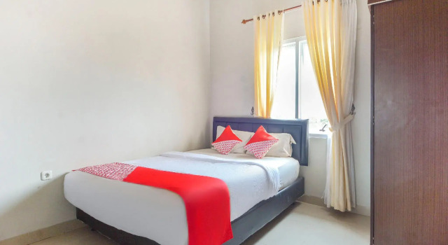 OYO 3232 Rd Kost, Boek Hotel Palembang Sumatra