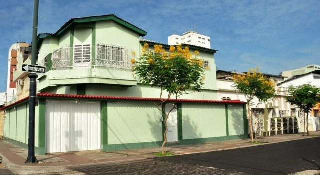 Jeshua Inn Guayaquil, Book Hotel Hotels in Guayas with Breakfast, Breakfasts