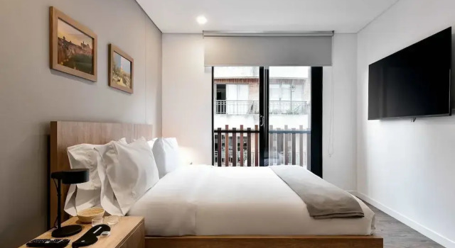 w Prestigious 1BR w Balcony in Usaquen