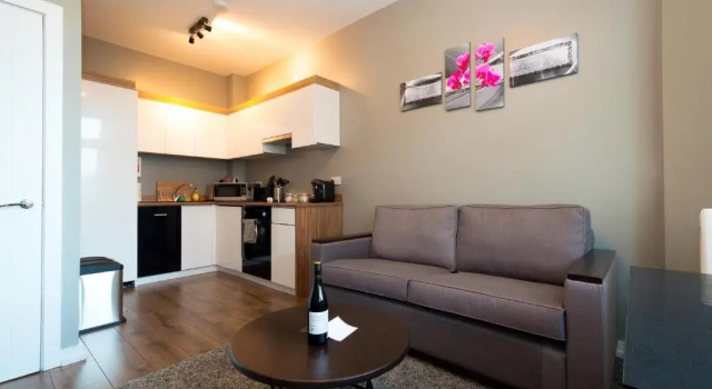 Апартаменты c 1 комнатой Aaron Wise Serviced Apartments