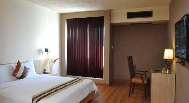 The Euro Grande Serviced Apartment, Забронировать Апартаменты/квартира Отели Бангкока с бассейном, рядом с Wattana Church, Бассейн