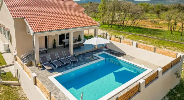 Вилла Holiday house Karla