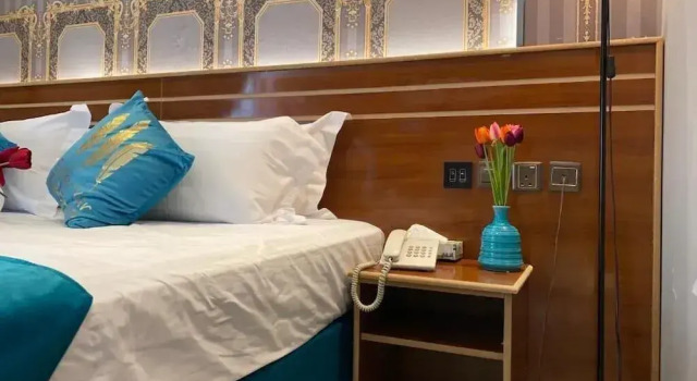 Golden Ya Hala Hotel, Забронировать Отель Отели Медины с парковкой, рядом с Ворота Абу Бакра ас-Сиддика в мечети Пророка, Парковка