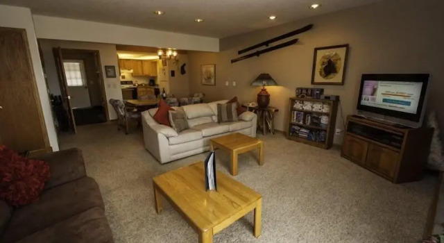 Snowdance Condominiums 2 Bedroom Apartment by Key to the Rockies