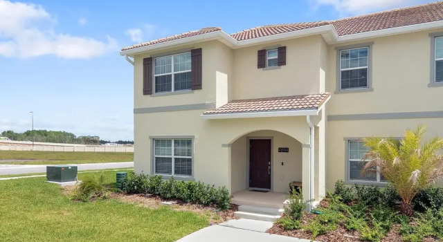 Luxurious 5Bd Sleeps 15 w Pool Close to Disney 4894, Rezerwuj Hotel Kissimmee Kissimmee