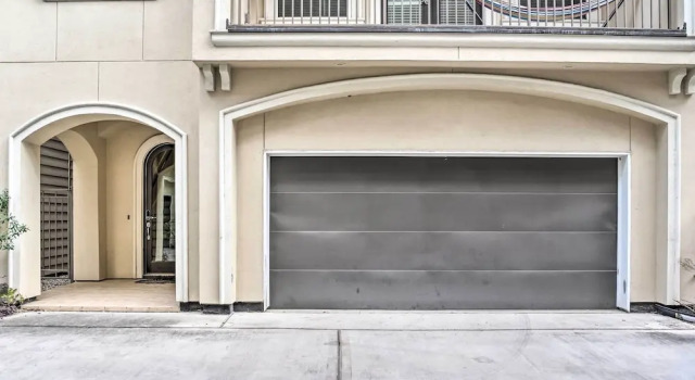 Pet-friendly Houston Townhome, 6 Mi to Dtwn!, Забронировать Апартаменты/квартира Хьюстон Texas Gulf Coast