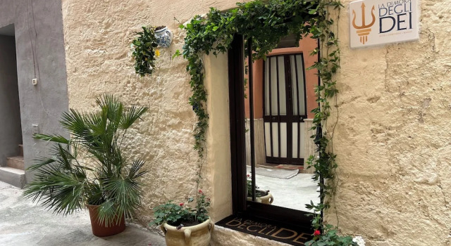 La Dimora Degli Dei, Rezervați Hotel Taranto Salento