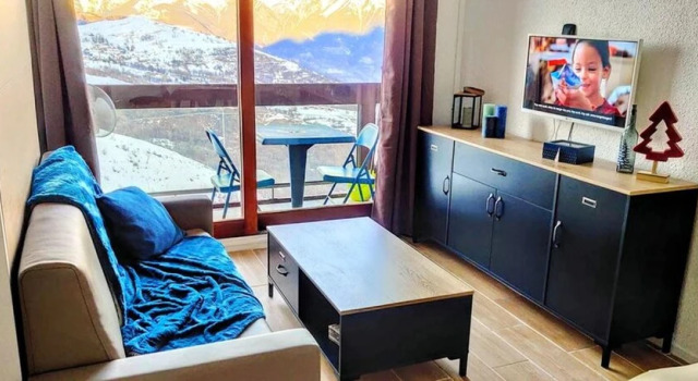 Apartment with One Bedroom in Villarembert, with Wonderful Mountain View, Pool Access And Furnished Balcony