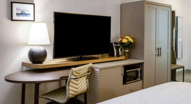 Двухместный номер Standard Holiday Inn - Long Island - ISLIP Arpt East by IHG